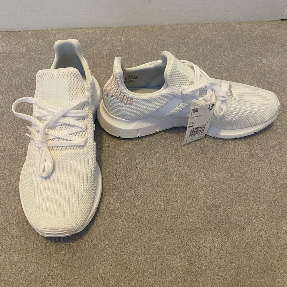 COPY - Adidas Swift Run Tennis Shoes - Picture 4 of 8
